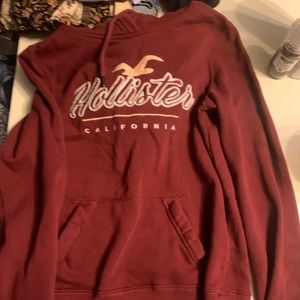 Hollister size small maroon sweatshirt